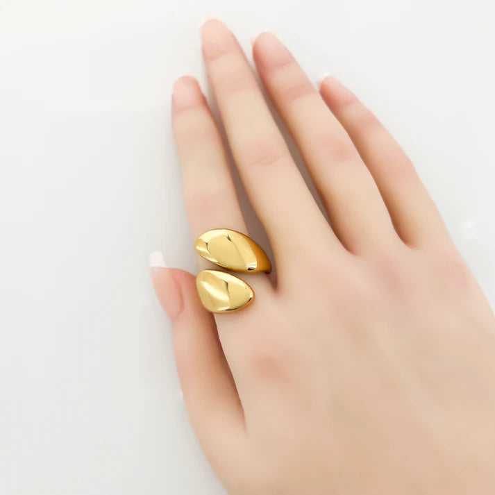 Samantha Ring Water Resistant