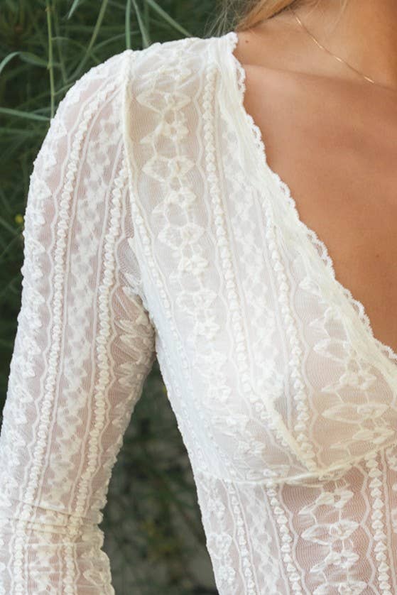 Arlette Scalloped V-Neck L/S Sheer Lace Top