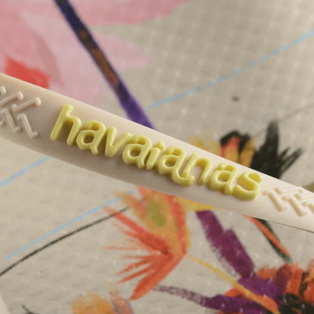 Load image into Gallery viewer, Havaianas Slim Summer Bliss Sandal Beige
