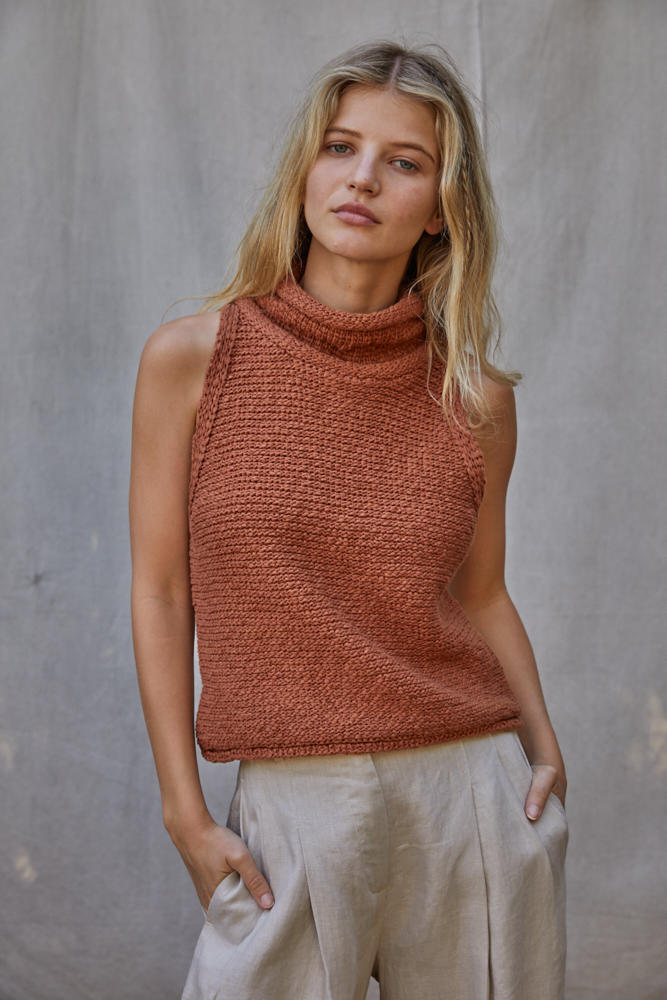 Load image into Gallery viewer, By Together Salma Turtleneck Top Camel
