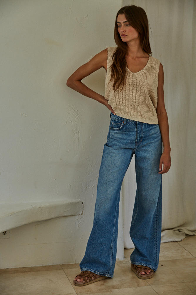 By Together Allende Vest Top Sand