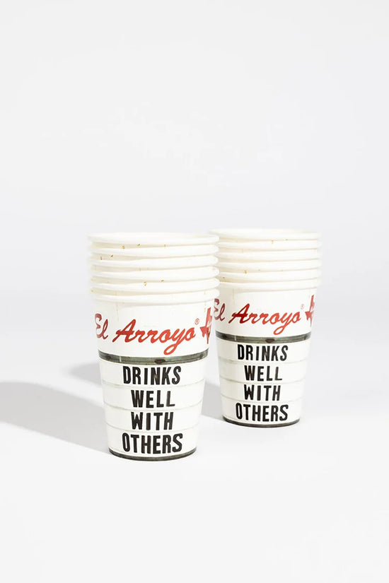 El Arroyo 12 oz Party Cups Drinks Well