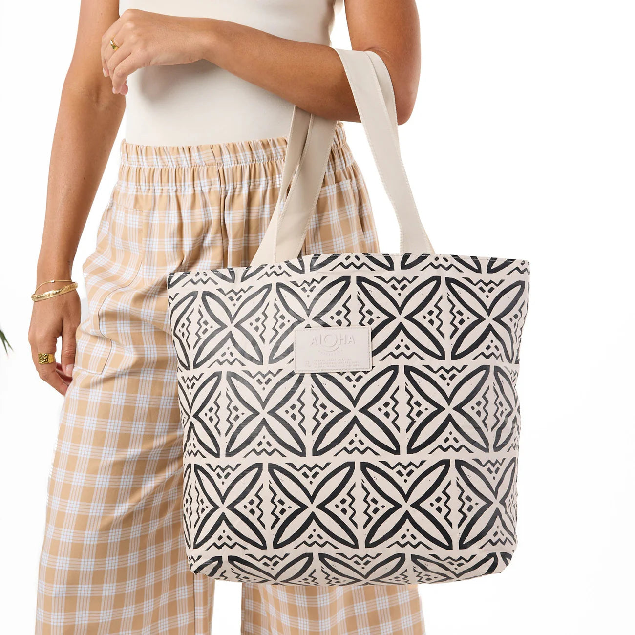 Aloha Collection Pasifika Day Tripper Black/Sandstone