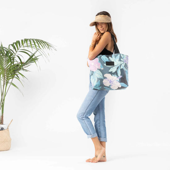 Aloha Collection Day Tripper Pau Hana
