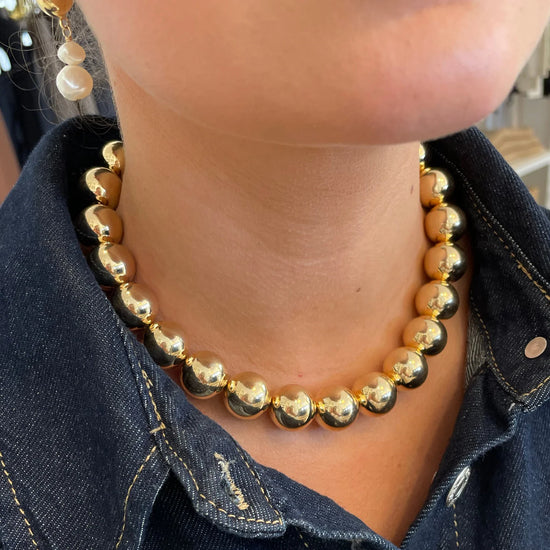 Airotciv By Victoria Melvie Bead Gold Necklace