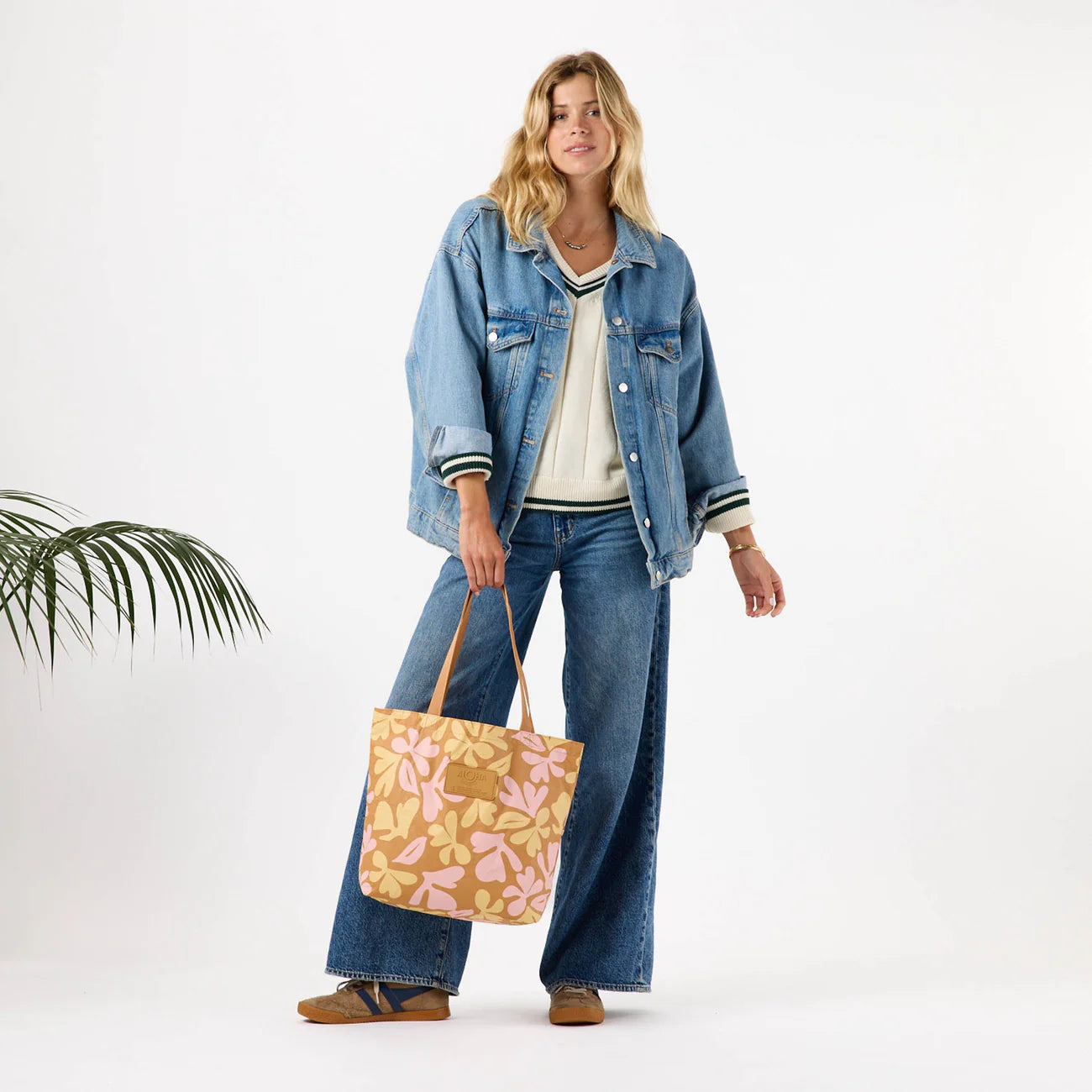 Aloha Collection Swoosh Reversible Tote Hey Girl/Tan