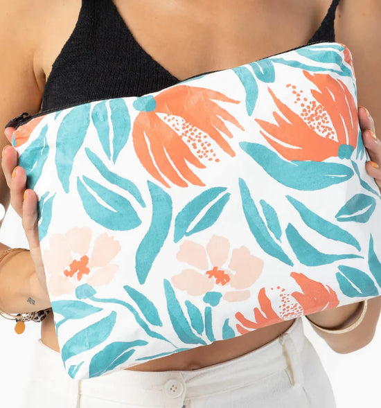 Aloha Collection Mid Pouch Poppies