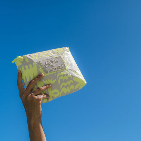 Load image into Gallery viewer, Aloha Collection Summer Club Small Pouch Highlighter/Sandstone Limited Edition
