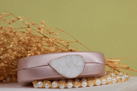 Load image into Gallery viewer, Timeless Silk Clutch with Raw Cut Stone Top Pearl
