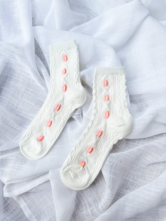 White with Pink Daisies Socks
