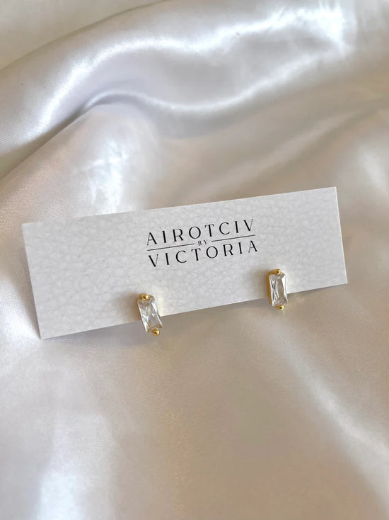 Load image into Gallery viewer, Airotciv by Victoria Bezel CZ Stud
