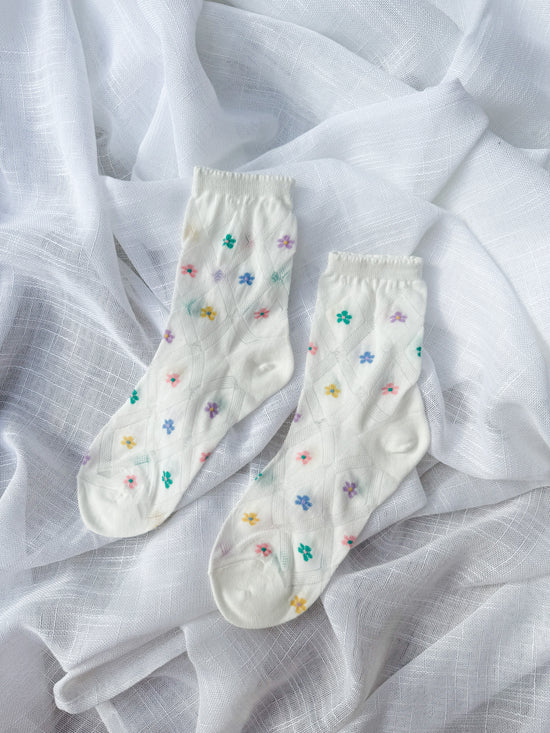 White with Multi Daisies Socks