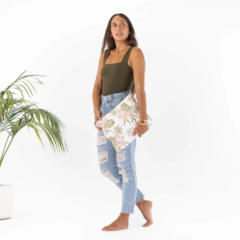 Aloha Collection Max Pouch Ginger Dream Makawao The Wander Shop
