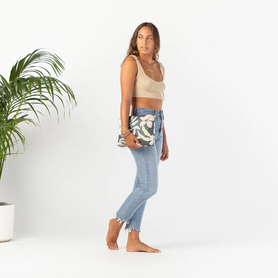 Aloha Collection Mid Pouch Flora Eve