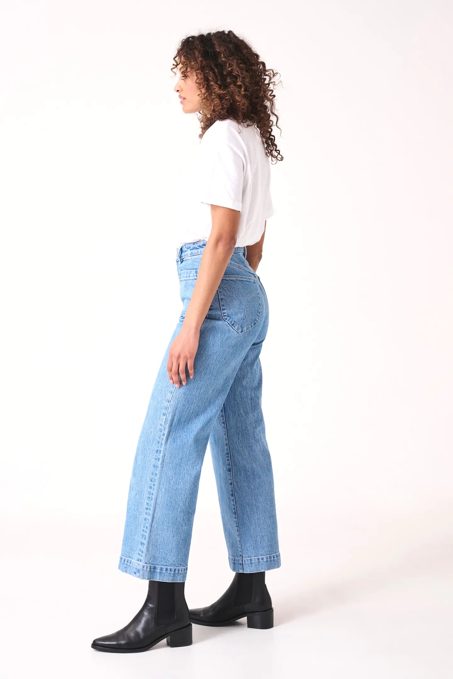 Load image into Gallery viewer, Rolla&amp;#39;s Sailor Lily Blue Jeans Mid Blue
