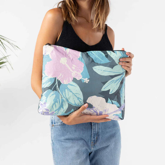 Load image into Gallery viewer, Aloha Collection MAX Pau Hana Pouch
