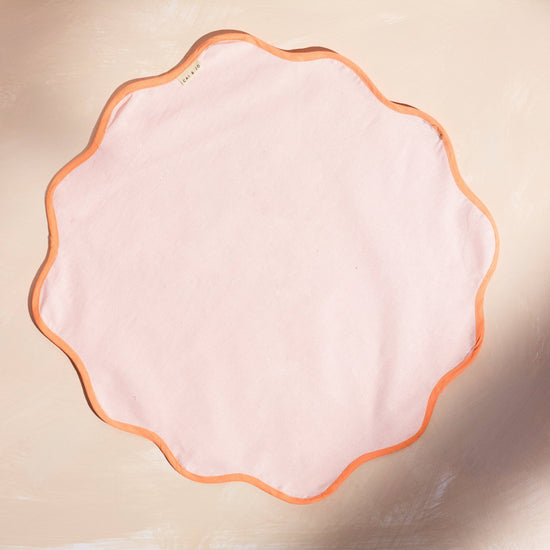 Wavy Placemat in Pink