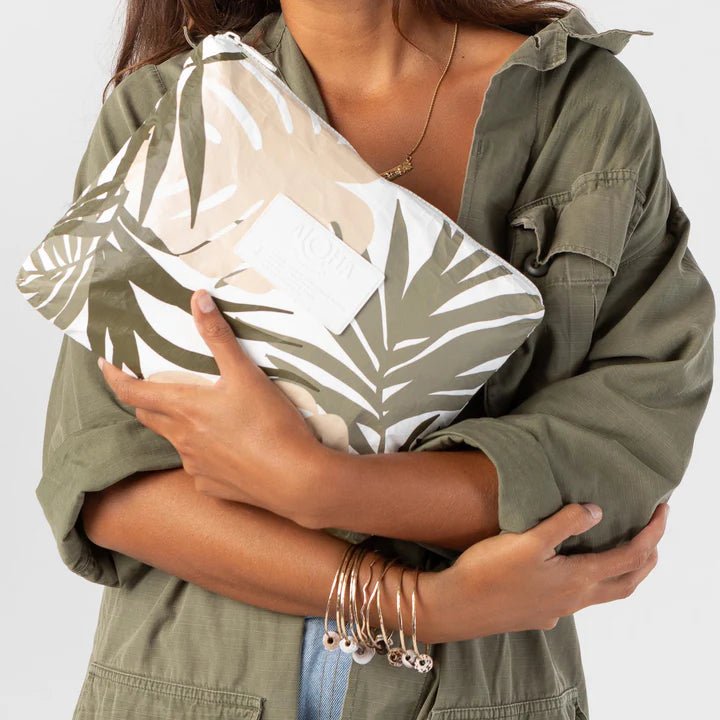 Mid Tropics Pouch Moon Shimmer